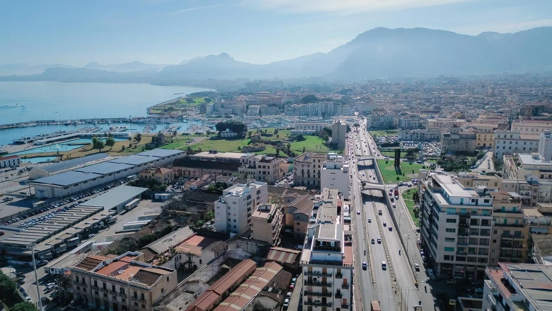 Harbour Front - Luxury Rooms Palermo Bed & Breakfast