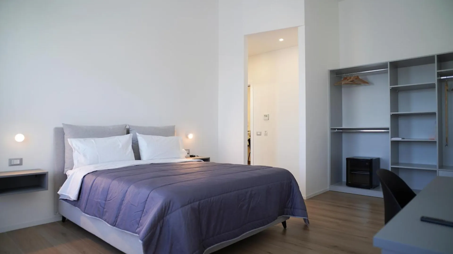 Harbour Front - Luxury Rooms Palermo 0*,  Italy